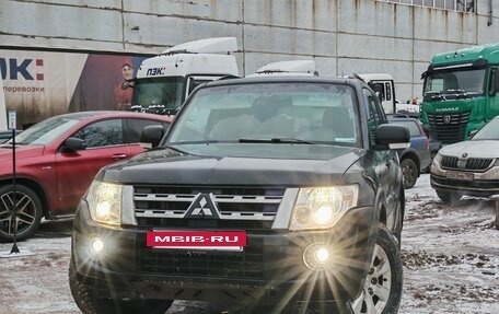 Mitsubishi Pajero IV, 2011 год, 1 970 000 рублей, 5 фотография