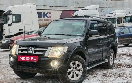 Mitsubishi Pajero IV, 2011 год, 1 970 000 рублей, 3 фотография
