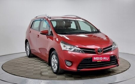 Toyota Verso I, 2013 год, 1 399 000 рублей, 3 фотография