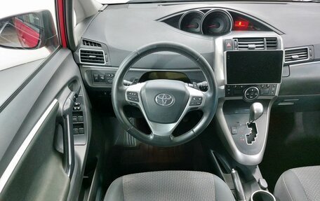 Toyota Verso I, 2013 год, 1 399 000 рублей, 11 фотография