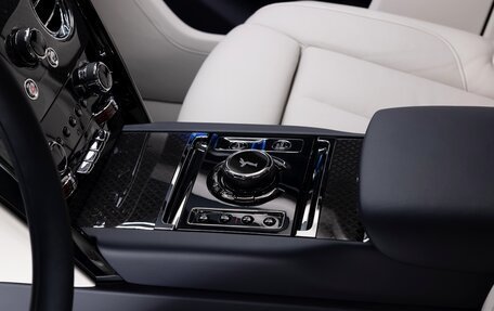 Rolls-Royce Cullinan, 2025 год, 82 329 800 рублей, 25 фотография