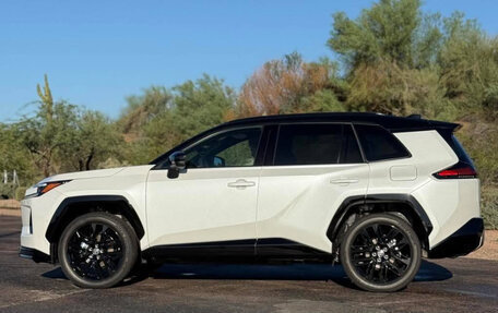 Toyota RAV4, 2025 год, 4 820 000 рублей, 5 фотография