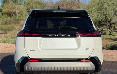 Toyota RAV4, 2025 год, 4 820 000 рублей, 3 фотография