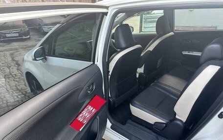 Toyota Wish II, 2015 год, 1 450 000 рублей, 9 фотография