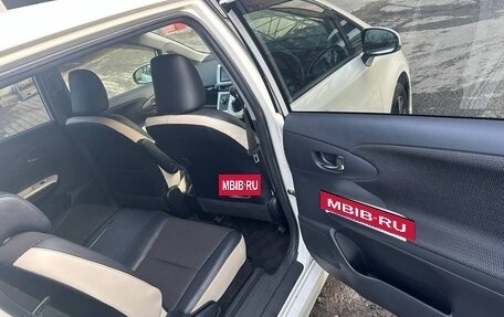 Toyota Wish II, 2015 год, 1 450 000 рублей, 10 фотография