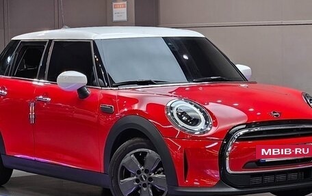 MINI Hatch, 2022 год, 2 112 000 рублей, 2 фотография