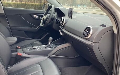 Audi Q2 I, 2023 год, 2 220 000 рублей, 21 фотография