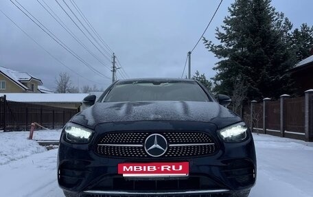 Mercedes-Benz E-Класс, 2020 год, 3 850 000 рублей, 5 фотография