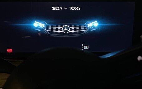 Mercedes-Benz E-Класс, 2020 год, 3 850 000 рублей, 28 фотография