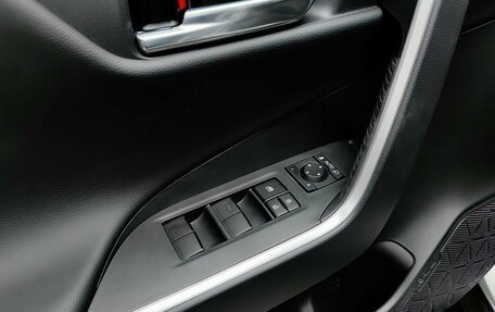 Toyota RAV4, 2025 год, 4 450 000 рублей, 23 фотография