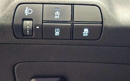 Hyundai Elantra, 2022 год, 1 790 000 рублей, 15 фотография