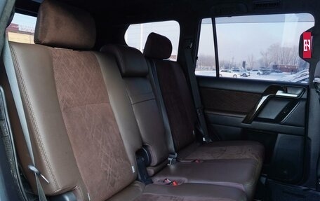 Toyota Land Cruiser Prado 150 рестайлинг 2, 2020 год, 7 350 000 рублей, 12 фотография