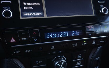 Toyota Land Cruiser Prado 150 рестайлинг 2, 2020 год, 7 350 000 рублей, 22 фотография