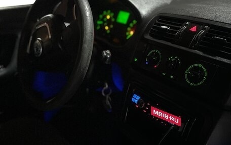 Skoda Fabia II, 2012 год, 160 000 рублей, 6 фотография