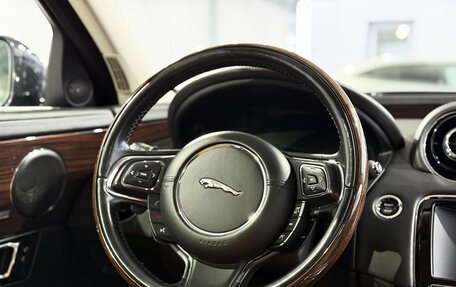 Jaguar XJ IV (X351), 2016 год, 2 999 000 рублей, 13 фотография