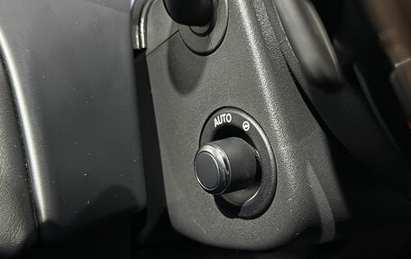 Jaguar XJ IV (X351), 2016 год, 2 999 000 рублей, 16 фотография