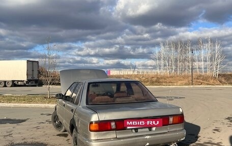 Nissan Sunny, 1992 год, 140 000 рублей, 5 фотография
