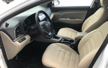 Hyundai Elantra VI рестайлинг, 2017 год, 1 624 500 рублей, 9 фотография