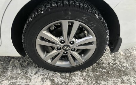 Hyundai Elantra VI рестайлинг, 2017 год, 1 624 500 рублей, 15 фотография