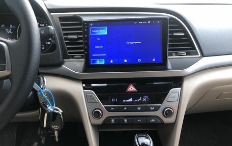 Hyundai Elantra VI рестайлинг, 2017 год, 1 624 500 рублей, 14 фотография