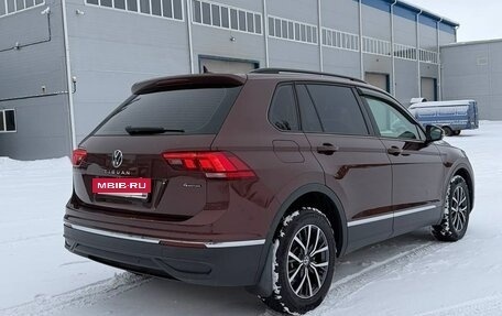 Volkswagen Tiguan II, 2022 год, 3 600 000 рублей, 6 фотография