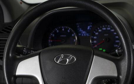 Hyundai Solaris II рестайлинг, 2012 год, 768 000 рублей, 13 фотография