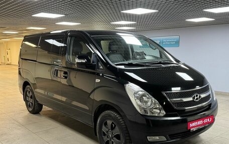 Hyundai Grand Starex Grand Starex I рестайлинг 2, 2014 год, 2 330 000 рублей, 3 фотография