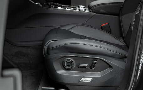 Volkswagen Touareg III, 2025 год, 13 000 000 рублей, 18 фотография