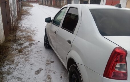 Renault Logan I, 2015 год, 260 000 рублей, 2 фотография