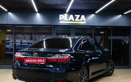 Toyota Camry, 2017 год, 2 449 000 рублей, 4 фотография