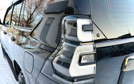 Toyota Land Cruiser Prado 150 рестайлинг 2, 2021 год, 6 800 000 рублей, 8 фотография