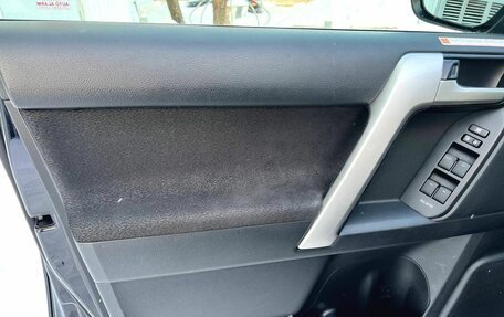 Toyota Land Cruiser Prado 150 рестайлинг 2, 2021 год, 6 800 000 рублей, 12 фотография