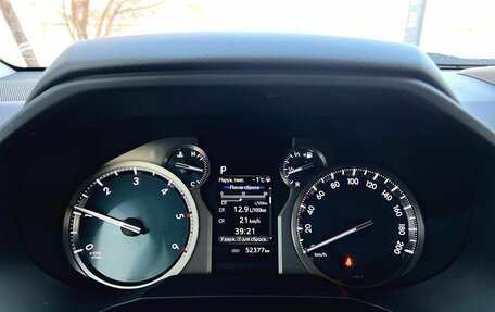 Toyota Land Cruiser Prado 150 рестайлинг 2, 2021 год, 6 800 000 рублей, 10 фотография