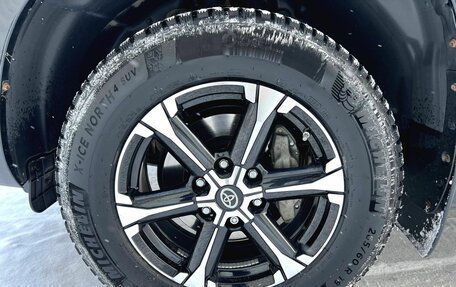 Toyota Land Cruiser Prado 150 рестайлинг 2, 2021 год, 6 800 000 рублей, 9 фотография