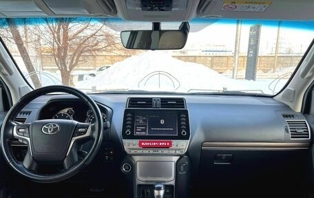 Toyota Land Cruiser Prado 150 рестайлинг 2, 2021 год, 6 800 000 рублей, 16 фотография