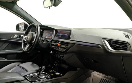 BMW 1 серия, 2021 год, 2 980 000 рублей, 13 фотография