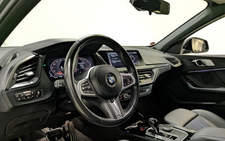 BMW 1 серия, 2021 год, 2 980 000 рублей, 15 фотография