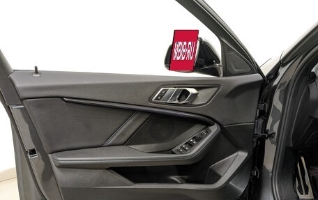 BMW 1 серия, 2021 год, 2 980 000 рублей, 19 фотография