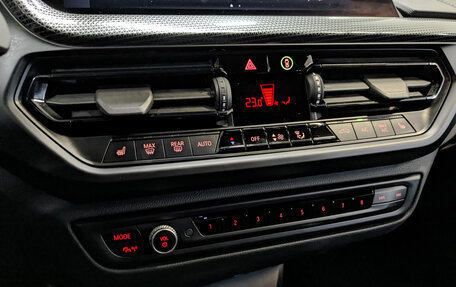 BMW 1 серия, 2021 год, 2 980 000 рублей, 21 фотография