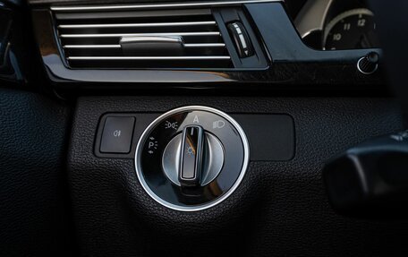 Mercedes-Benz E-Класс, 2011 год, 1 335 000 рублей, 10 фотография