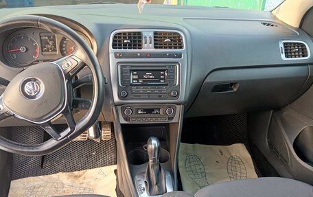 Volkswagen Polo VI (EU Market), 2016 год, 1 050 000 рублей, 9 фотография