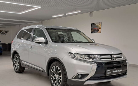 Mitsubishi Outlander III рестайлинг 3, 2016 год, 2 090 000 рублей, 7 фотография