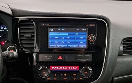 Mitsubishi Outlander III рестайлинг 3, 2016 год, 2 090 000 рублей, 19 фотография