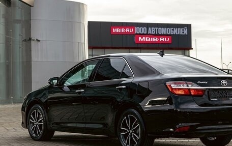 Toyota Camry, 2018 год, 1 995 000 рублей, 9 фотография