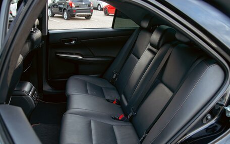 Toyota Camry, 2018 год, 1 995 000 рублей, 17 фотография