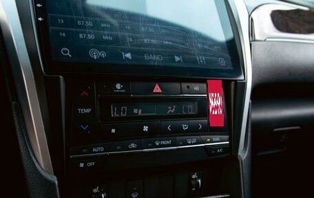 Toyota Camry, 2018 год, 1 995 000 рублей, 15 фотография