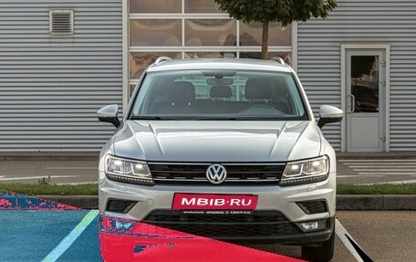 Volkswagen Tiguan II, 2019 год, 1 665 000 рублей, 2 фотография