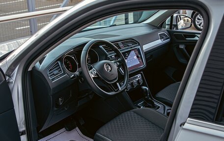 Volkswagen Tiguan II, 2019 год, 1 665 000 рублей, 13 фотография