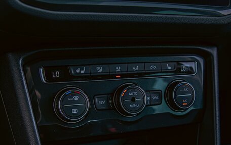 Volkswagen Tiguan II, 2019 год, 1 665 000 рублей, 15 фотография