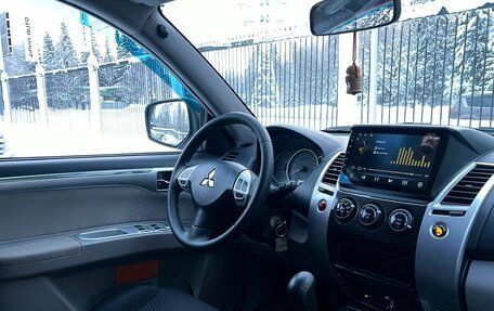 Mitsubishi Pajero Sport II рестайлинг, 2011 год, 1 559 000 рублей, 9 фотография